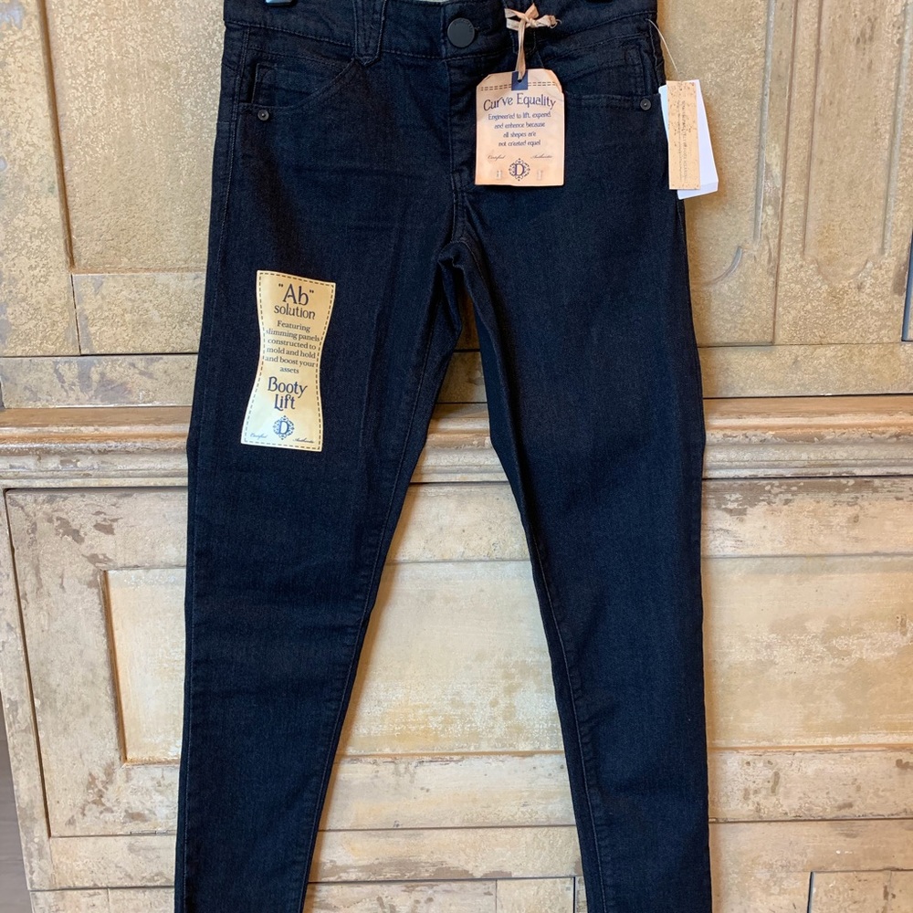 Democracy Jeans 4